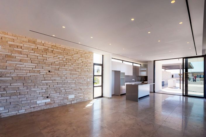 Image No.7-4 Bed House for sale