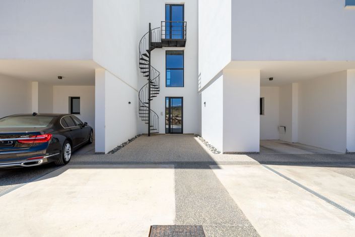Image No.25-3 Bed Penthouse for sale