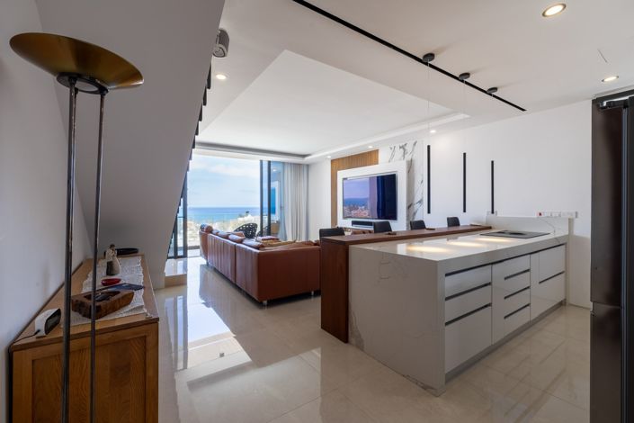 Image No.8-3 Bed Penthouse for sale
