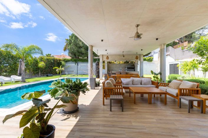 Image No.25-4 Bed House for sale