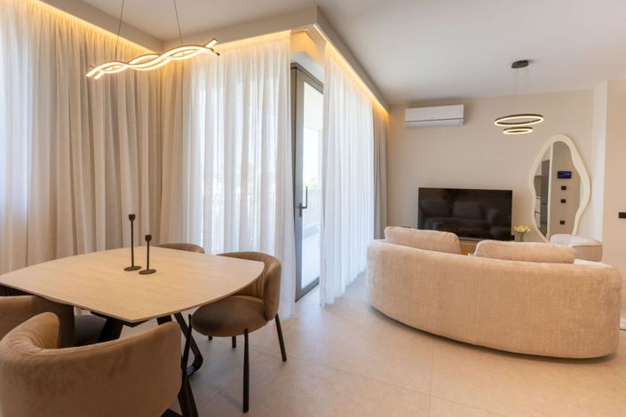 Image No.13-2 Bed Apartment for sale