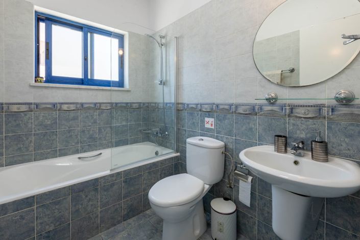 Image No.11-2 Bed Apartment for sale