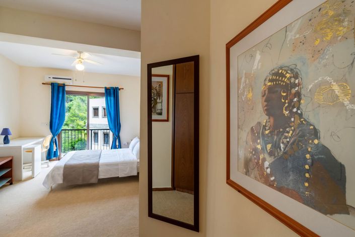 Image No.20-5 Bed House for sale