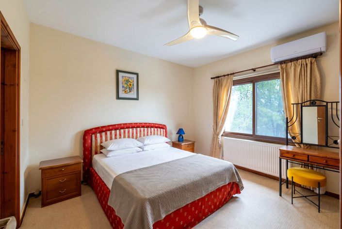 Image No.23-5 Bed House for sale