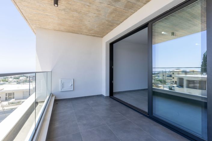 Image No.13-2 Bed Apartment for sale