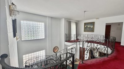 30f954fd-68a7-4aa7-ac79-10f77b9a22a5