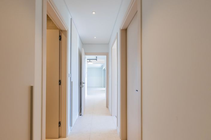 Image No.19-3 Bed Apartment for sale