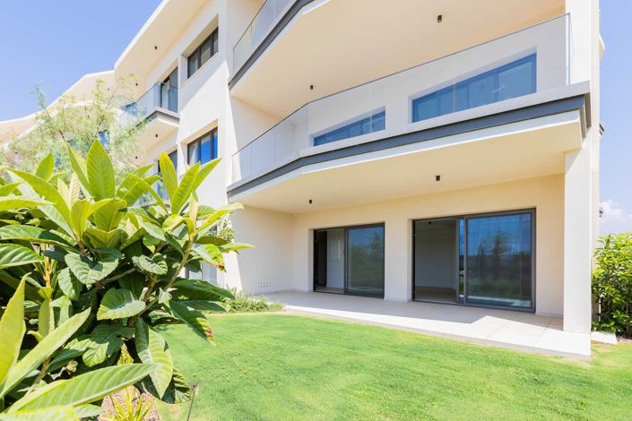 Image No.24-3 Bed Apartment for sale