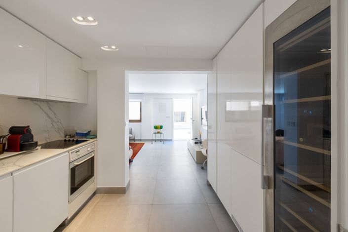 Image No.20-3 Bed Apartment for sale