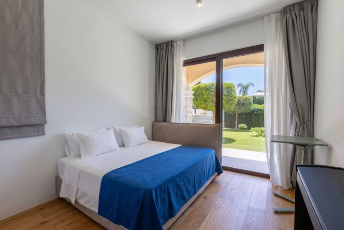 Image No.12-3 Bed Apartment for sale