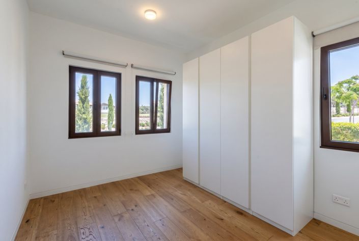 Image No.14-3 Bed Apartment for sale