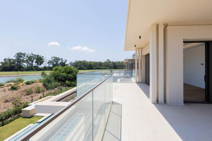 Image No.21-5 Bed House for sale