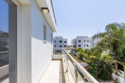 cd6b951a-5901-460a-9658-ed2bd6d356ec