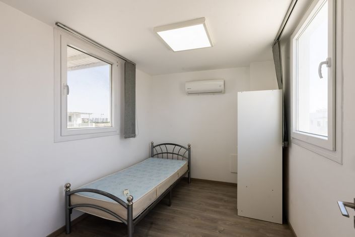 Image No.19-4 Bed House for sale