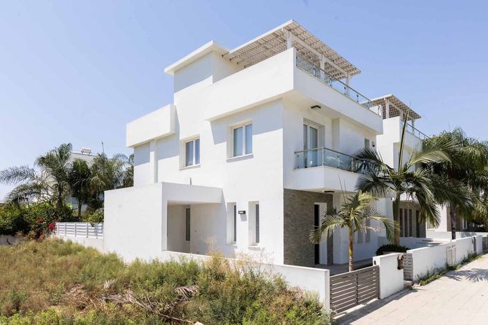 Image No.23-4 Bed House for sale