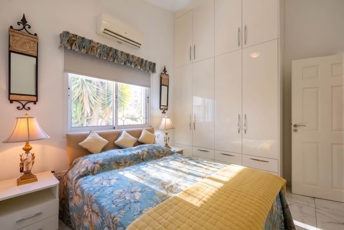 Image No.19-4 Bed Bungalow for sale