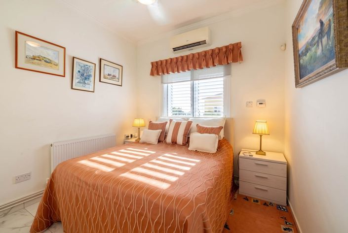 Image No.21-4 Bed Bungalow for sale