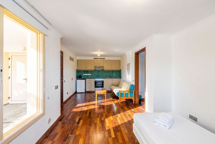Image No.16-3 Bed House for sale