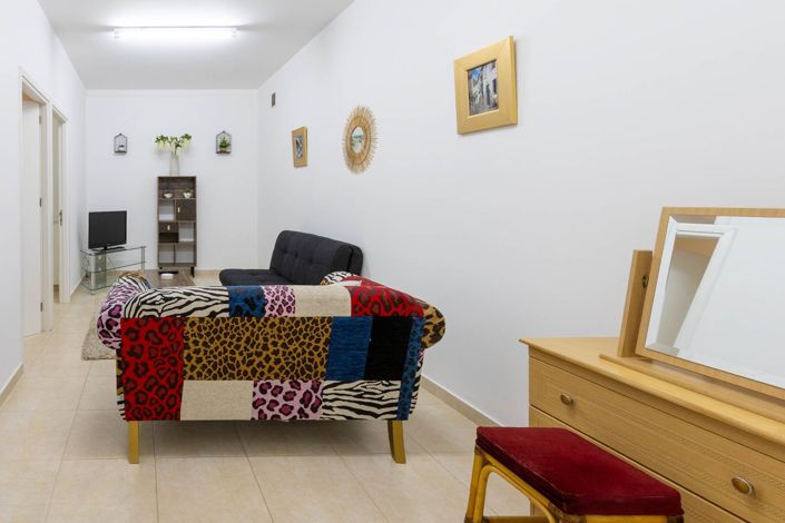 Image No.14-5 Bed House for sale