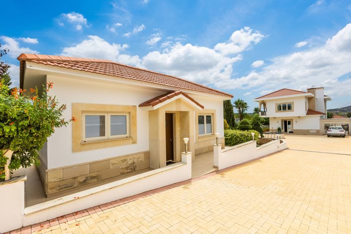 Image No.23-5 Bed House for sale