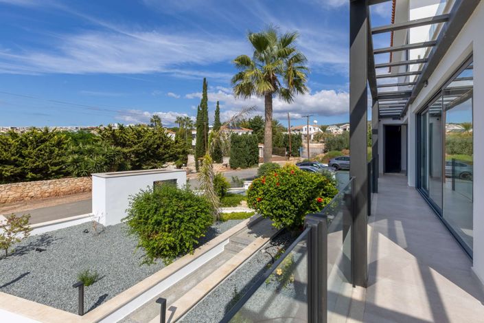 Image No.19-6 Bed House for sale