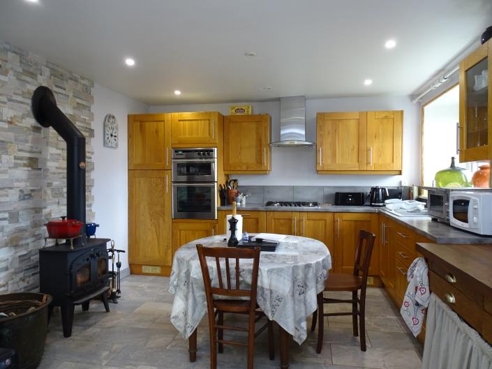 Image No.3-Maison de 3 chambres à vendre à Carhaix-Plouguer