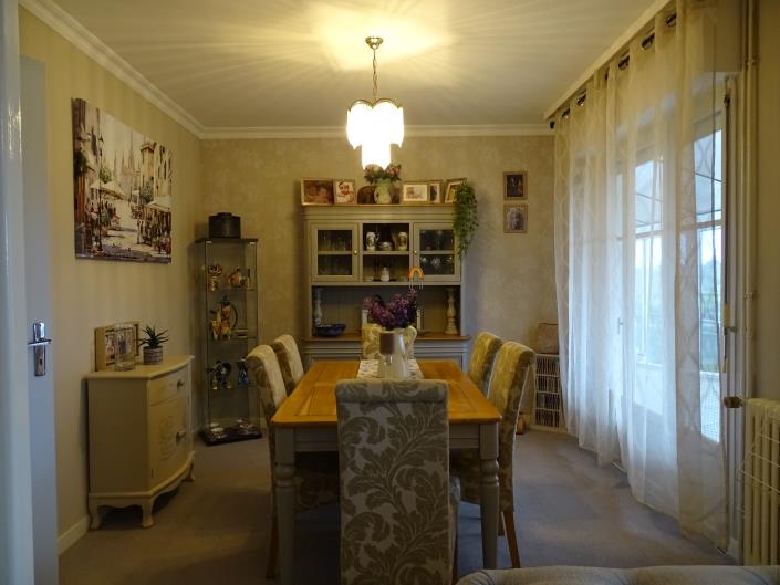 Image No.8-4 Bed House for sale