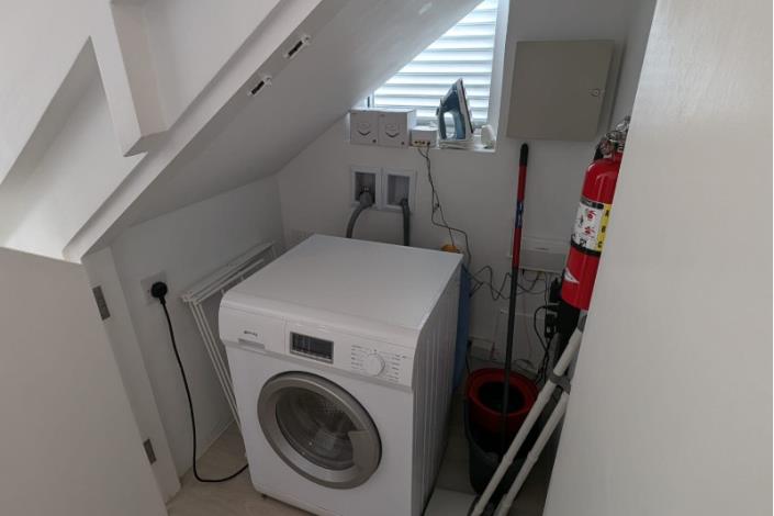 Image No.11-2 Bed Townhouse for sale