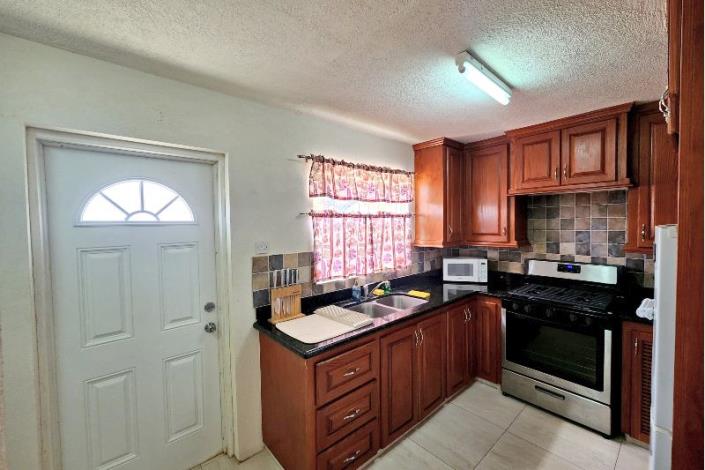 Image No.23-5 Bed Duplex for sale