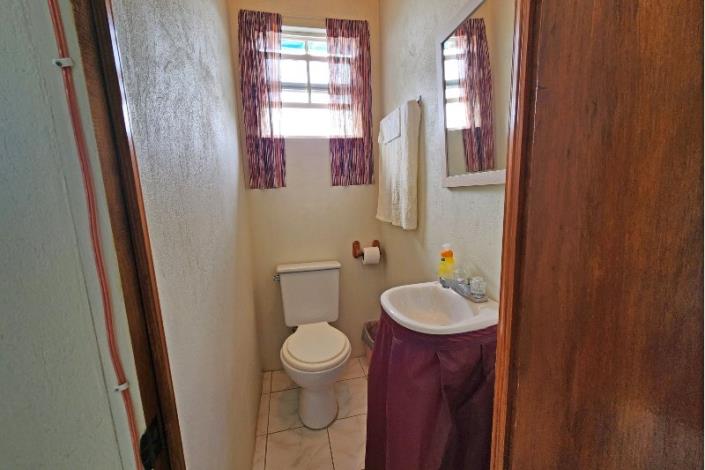 Image No.11-3 Bed House for sale