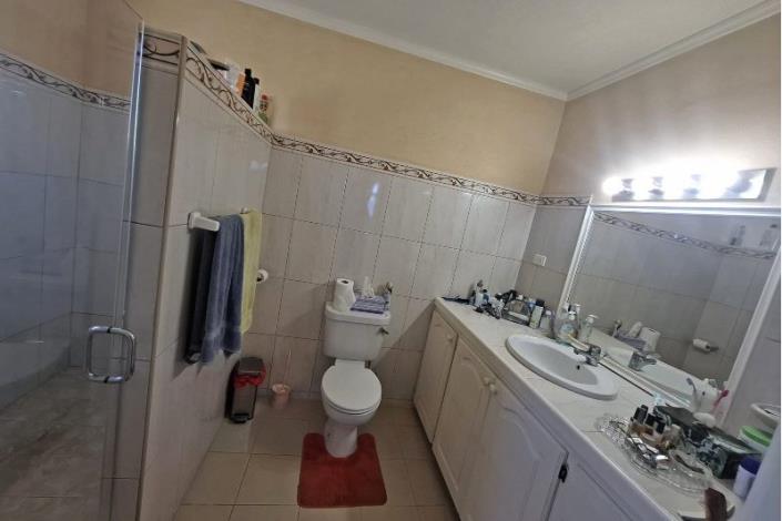 Image No.14-5 Bed House for sale