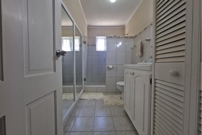 Image No.15-5 Bed House for sale