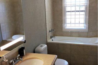 -42-Reef-Crescent--12-