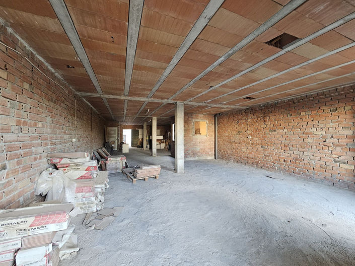 Image No.1-3 Bed Property for sale