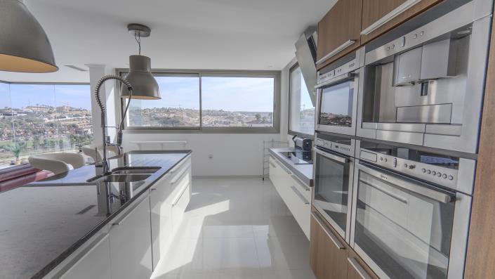 Image No.15-4 Bed Villa for sale