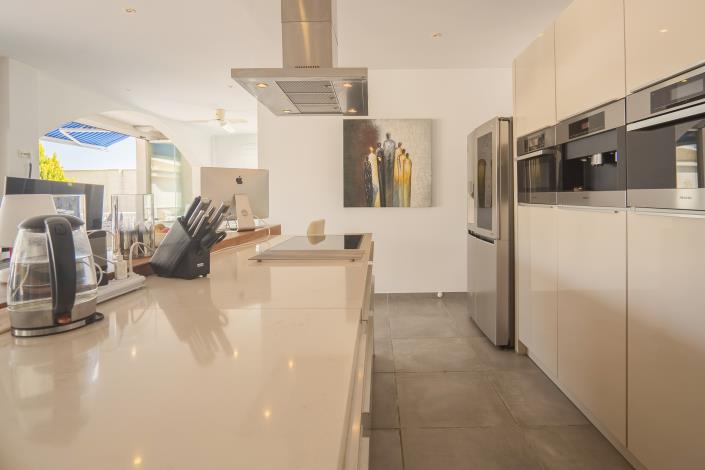 Image No.9-4 Bed Villa / Detached for sale