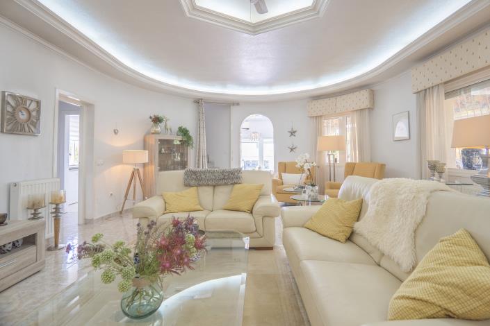 Image No.17-4 Bed Villa / Detached for sale