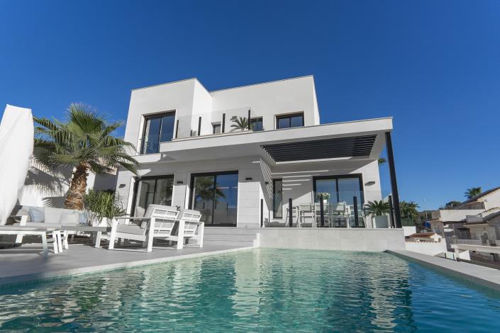 Image No.3-Villa de 4 chambres à vendre à Ciudad Quesada