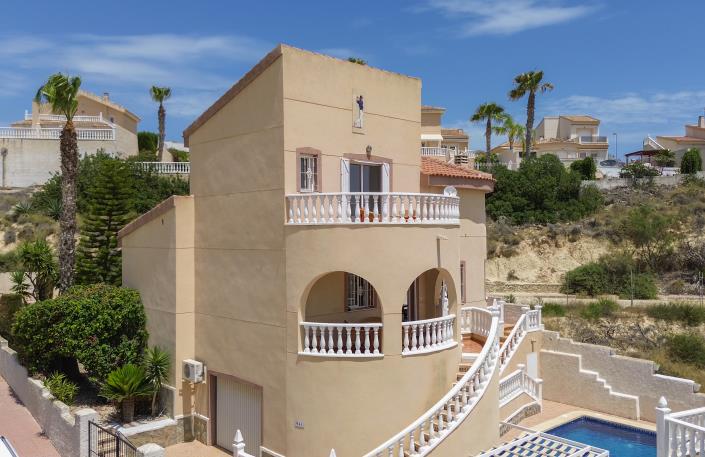 Image No.47-3 Bed Villa for sale