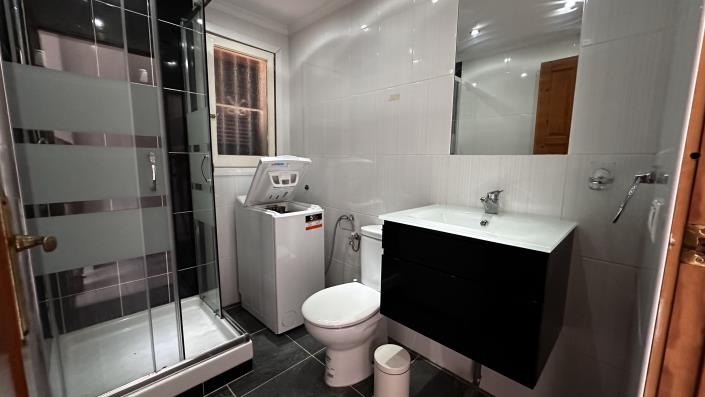 Image No.21-1 Bed Apartment for sale