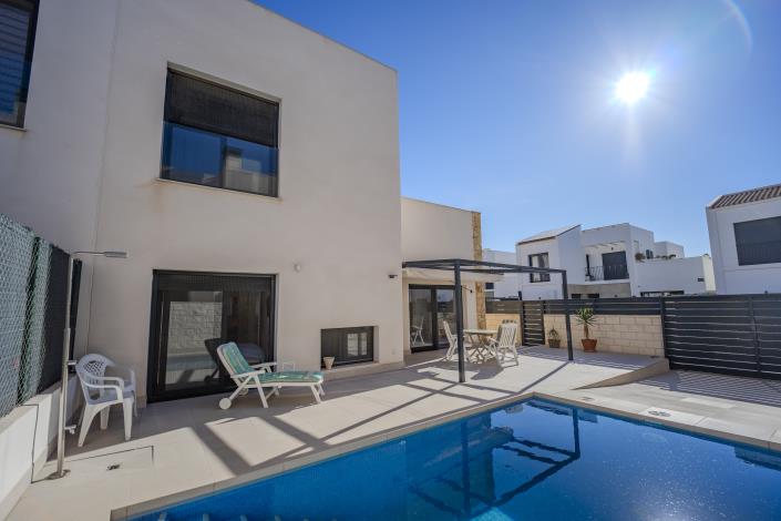 Image No.4-Villa / Détaché de 3 chambres à vendre à Dona Pepa