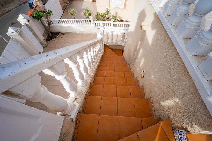 Image No.6-2 Bed House/Villa for sale