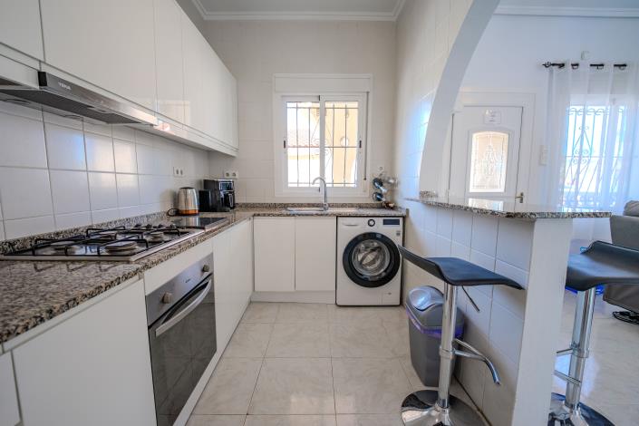 Image No.16-2 Bed House/Villa for sale