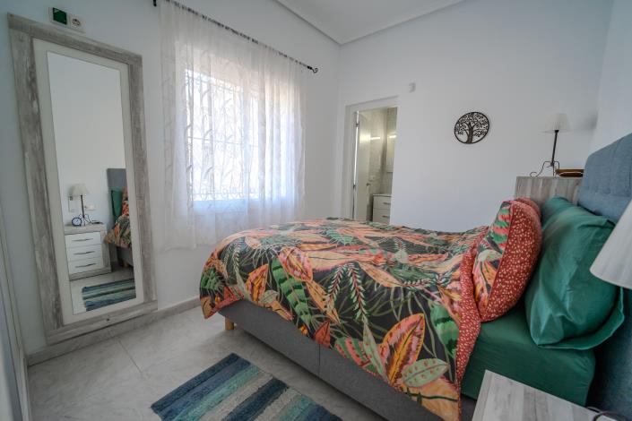 Image No.25-2 Bed House/Villa for sale