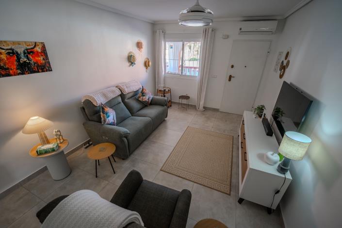 Image No.11-2 Bed Townhouse for sale