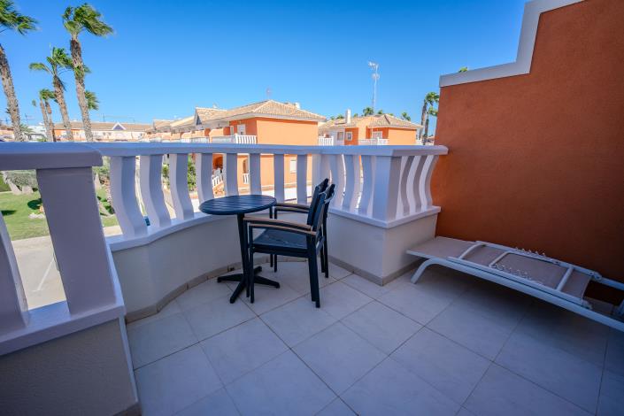 Image No.16-2 Bed Townhouse for sale