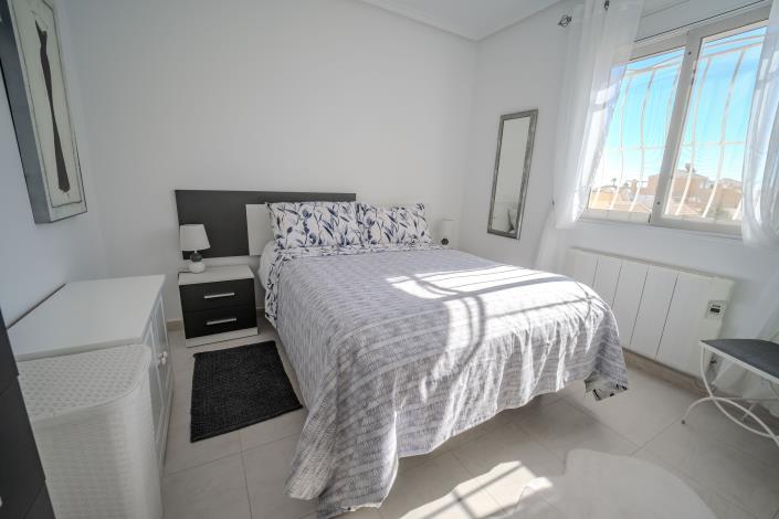 Image No.22-2 Bed Townhouse for sale