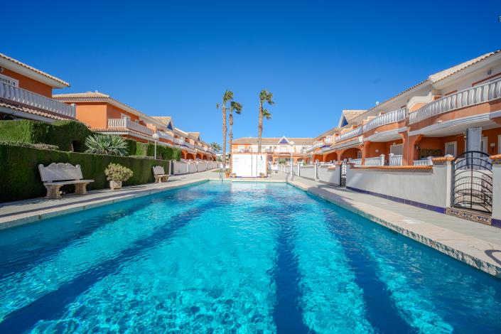 Image No.35-2 Bed Townhouse for sale