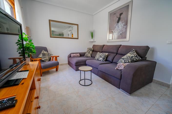 Image No.16-10 Bed Chalet for sale