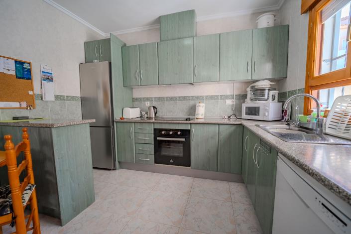 Image No.18-10 Bed Chalet for sale